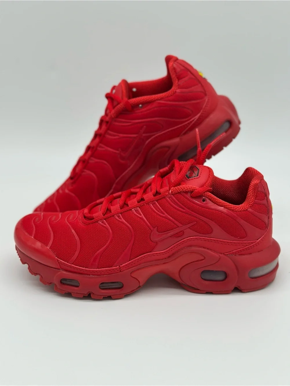 Nike Kids Red Low-Top Sneakers